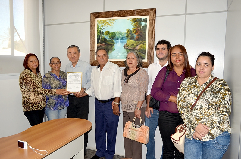 Familiares recebem lei que presta homenagem póstuma a José Joaquim da Silva