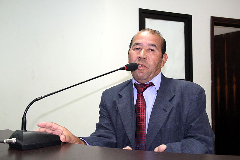 Zé Bugre pede mais um poço artesiano para assentamento 