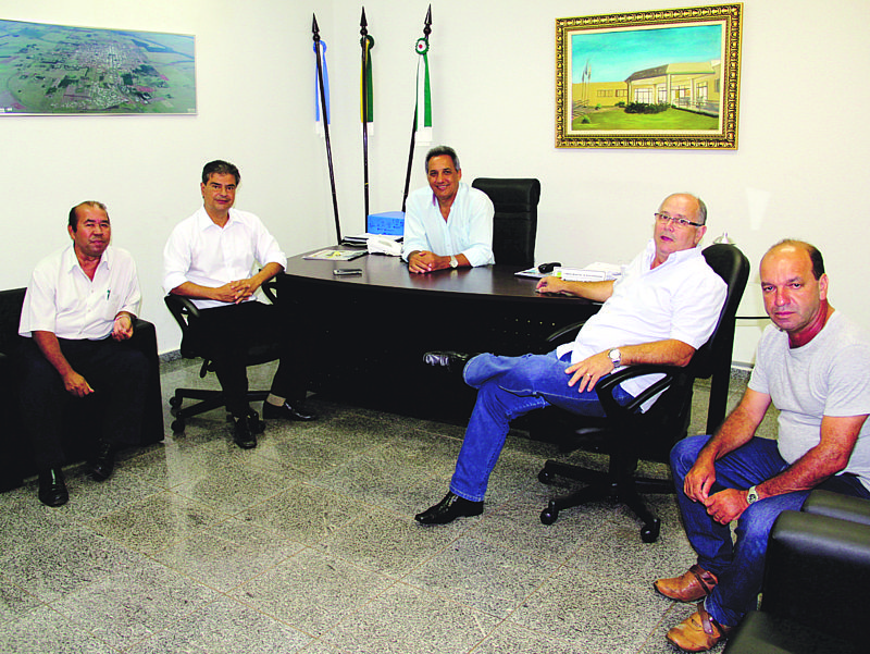 Câmara recepciona o secretário Nelson Trad Filho e o deputado Fábio Trad