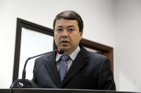 Dr. Sandro cobra realização de exames de ultrassonografia e oftalmologia