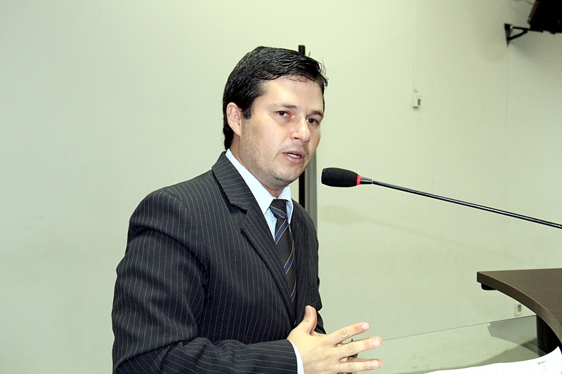 Vicente quer adesão de Nova Andradina ao Mais Médicos