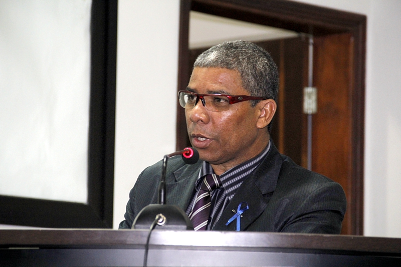 Cido Pantanal solicita serviços de infraestrutura urbana