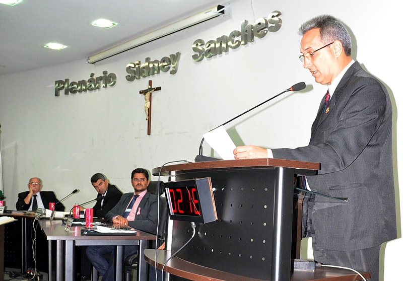 Operadora vivo nega falhas no atendimento e serviços prestados em Nova Andradina
