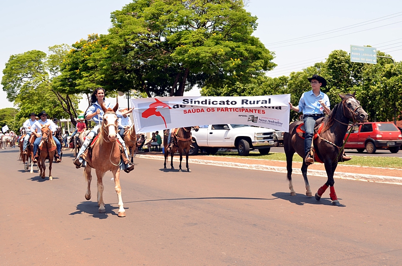 Vereadores prestigiam Desfile de Cavaleiros