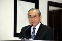 Valter solicita limpeza e instalação de coletores de lixo no Argemiro Ortega