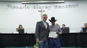 Oito segundos de glória: peão de Nova Andradina vence rodeio e recebe homenagem