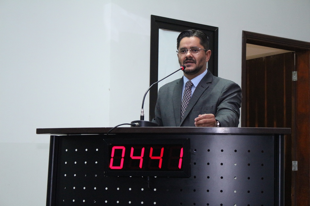 Ônibus para transporte de atletas pauta pedido de emenda parlamentar 