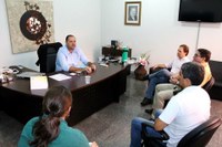 Para abrir diálogo sobre Zona Azul, diretoria da Acina é recebida na Câmara