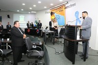 Parceria para qualificação de internos e novo credenciamento em programa de apicultura são propostos na Câmara 