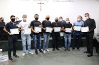 Policiais Militares e Atletas da Equipe Assomasul do Município de Nova Andradina-MS, são homenageados na Câmara Municipal de Nova Andradina-MS.