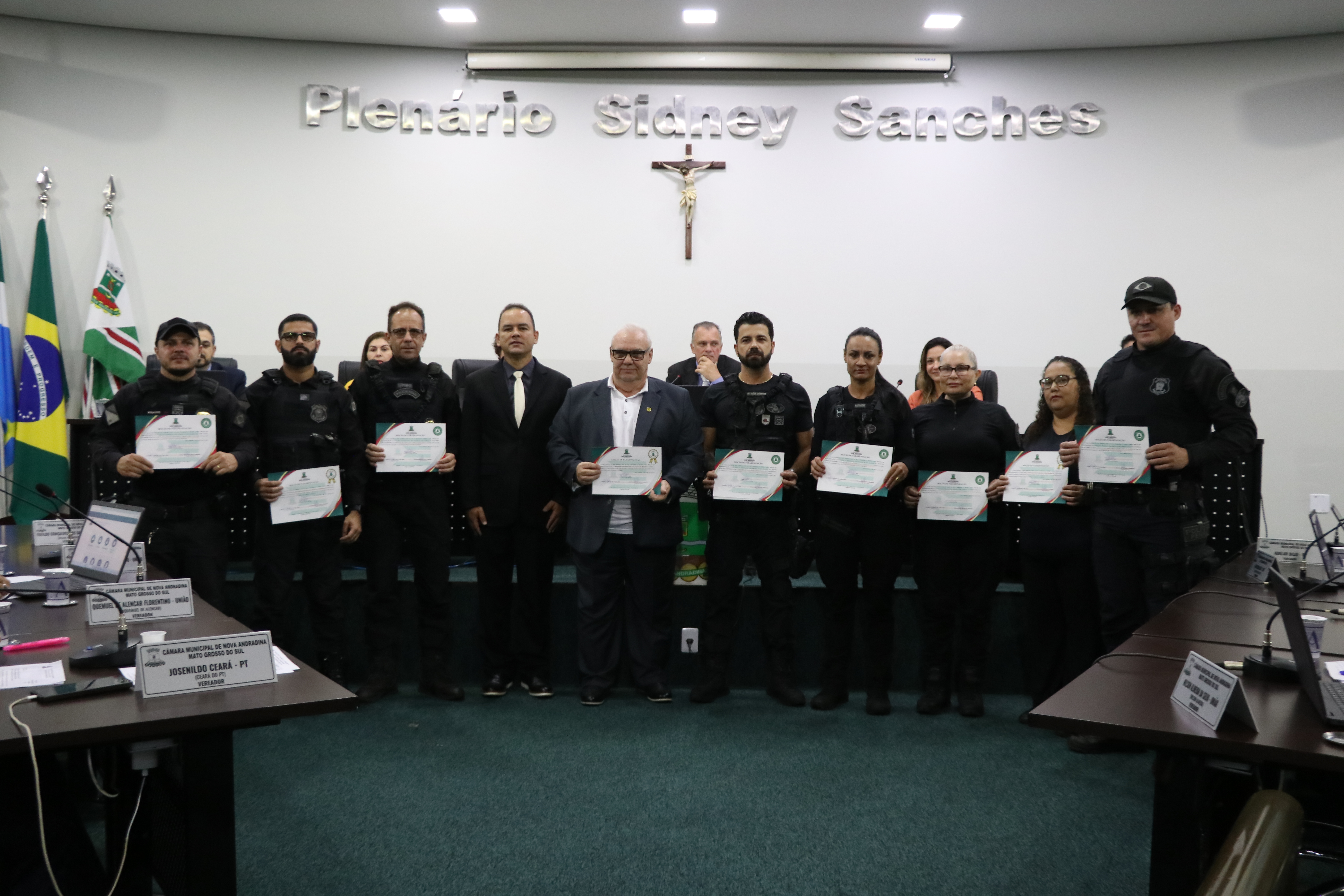 Policiais penais são homenageados pela Câmara pelos 12 anos de atuação em Nova Andradina