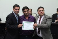 Por ação solidária, Toninho Poços é homenageado na Câmara