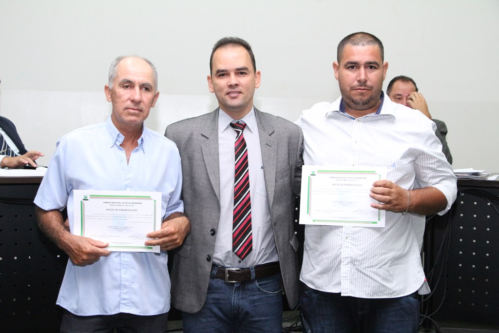 Por anos dedicados ao Cemitério Santa Bárbara, servidores recebem moção na Câmara