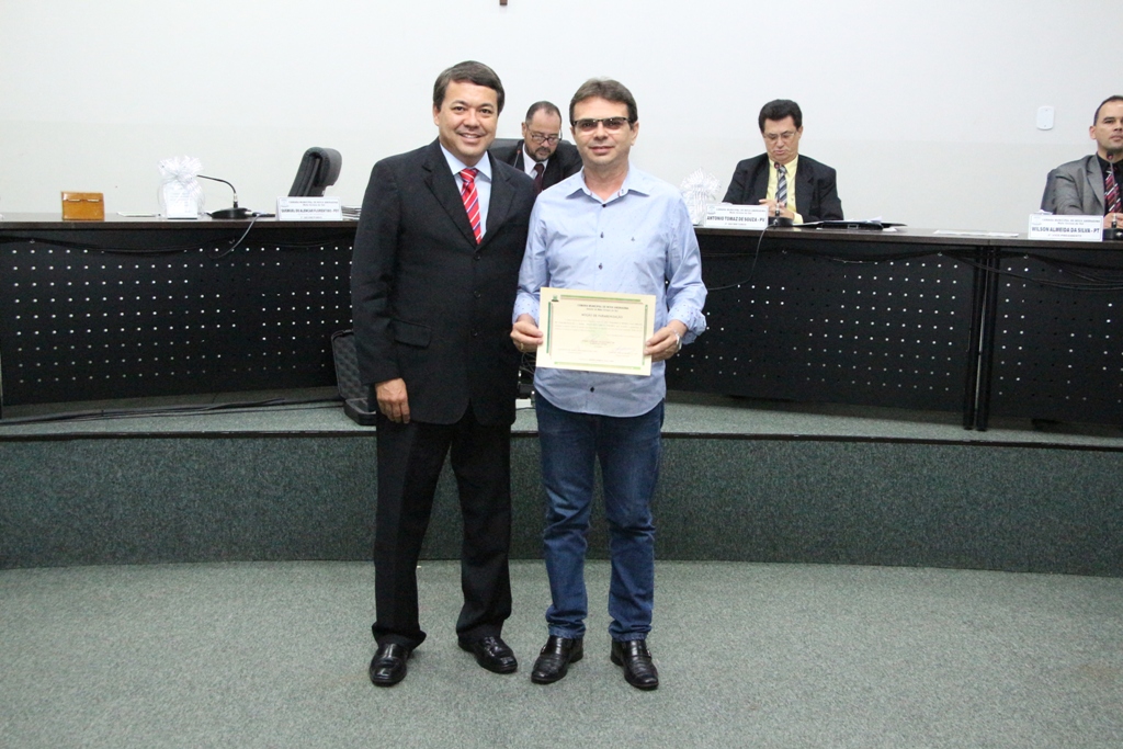 Por iniciativa sustentável, empresário é homenageado por Dr. Sandro