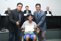 Por trajetória de superação, Kleber Passoka é homenageado na Câmara