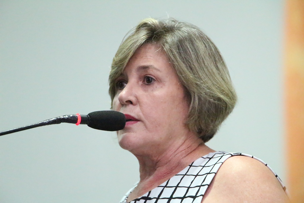 Por unidade móvel odontológica, Câmara mobiliza Estado, Município e União 