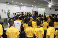Programas sociais comemoram Dia das Crianças em sessão solene na Câmara 