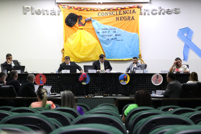 Projeto Casa Lar, Jardim Sensorial e Carta de Serviços em Saúde pautam indicações 