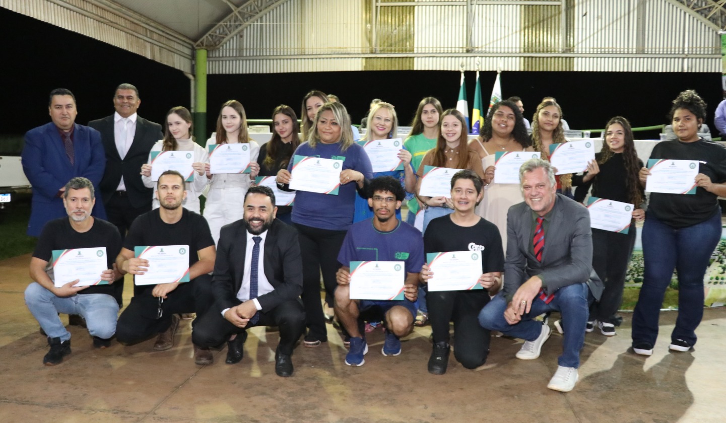 Projeto elaborado por estudantes de Nova Casa Verde vira lei em Nova Andradina