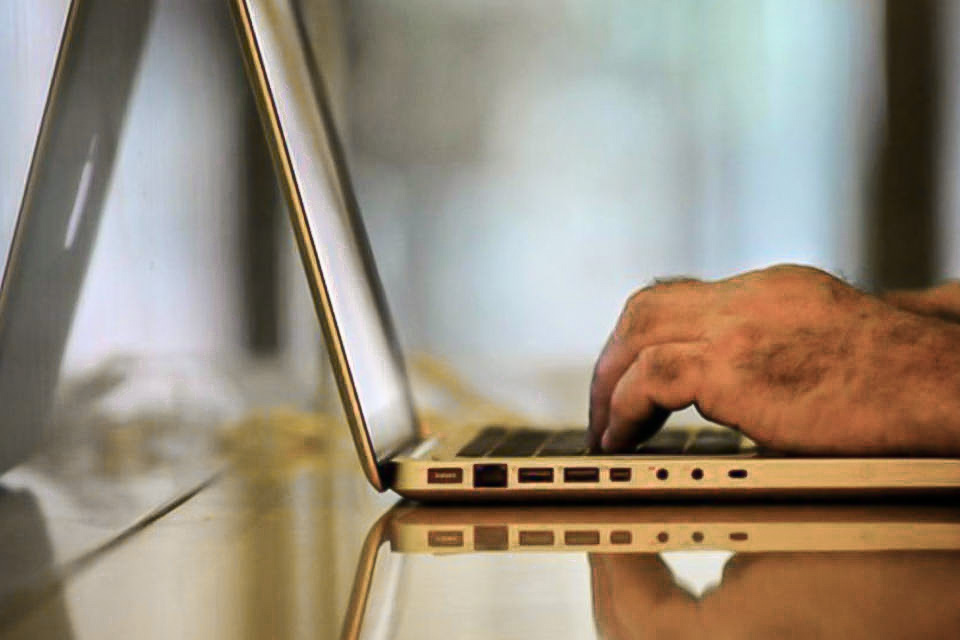 Proposta da Câmara visa subsidiar compra de notebook para professores