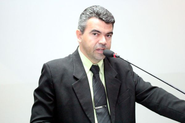 Proposta garante à servidoras direito de amamentar filho em horário de expediente