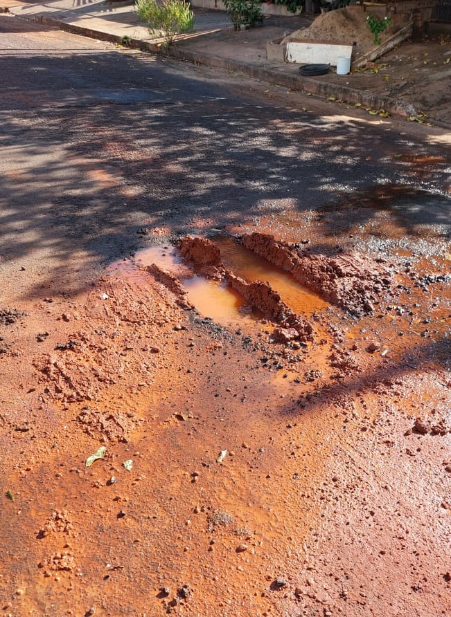 Proposta sugere revisão na cobrança de água em situações de vazamento