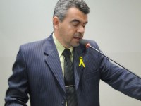 Quemuel reitera pedido de melhorias para espaço de lazer