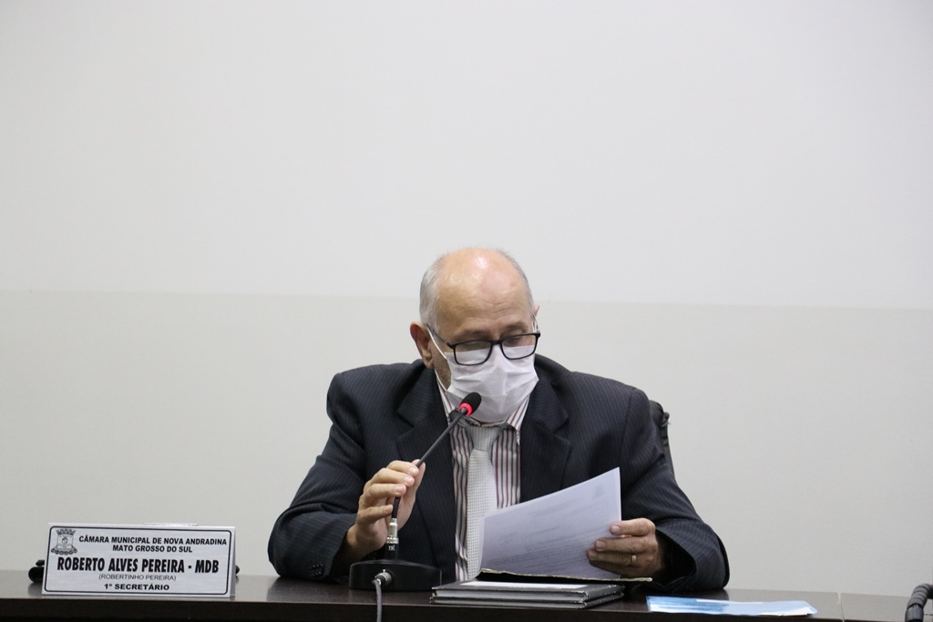 Recapeamento de ruas é cobrado em indicação