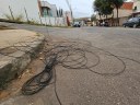 Requerimento busca esclarecer responsabilidade pelo recolhimento de fios soltos nas vias públicas