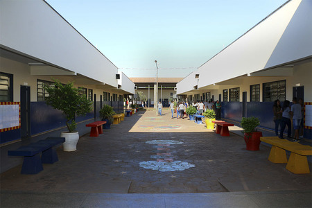 Requerimento questiona fornecimento de energia na Escola Efantina de Quadros 