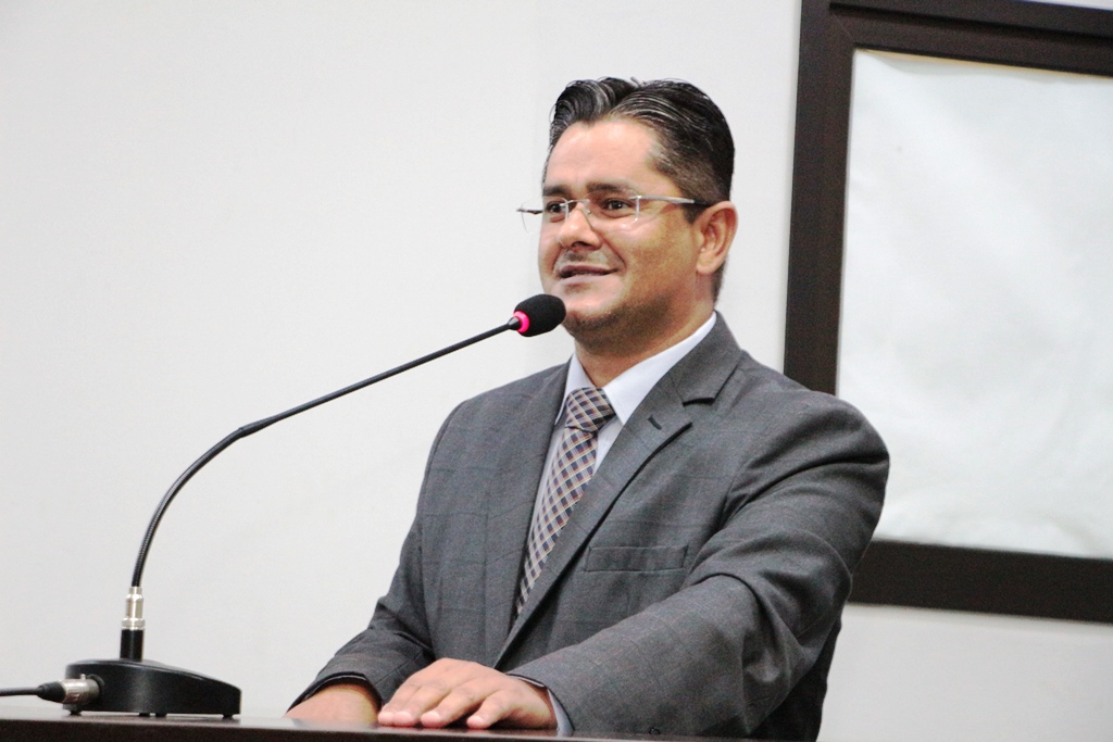 Ricardo Lima reivindica melhorias para o Estádio Andradão 