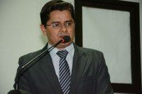 Ricardo Lima quer médico veterinário para atender assentamentos