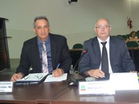 Roberto Pereira e Nenão cobram retirada de entulhos na Cohab III