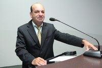 Saúde e Serviços Públicos pautam indicações de Valmirá