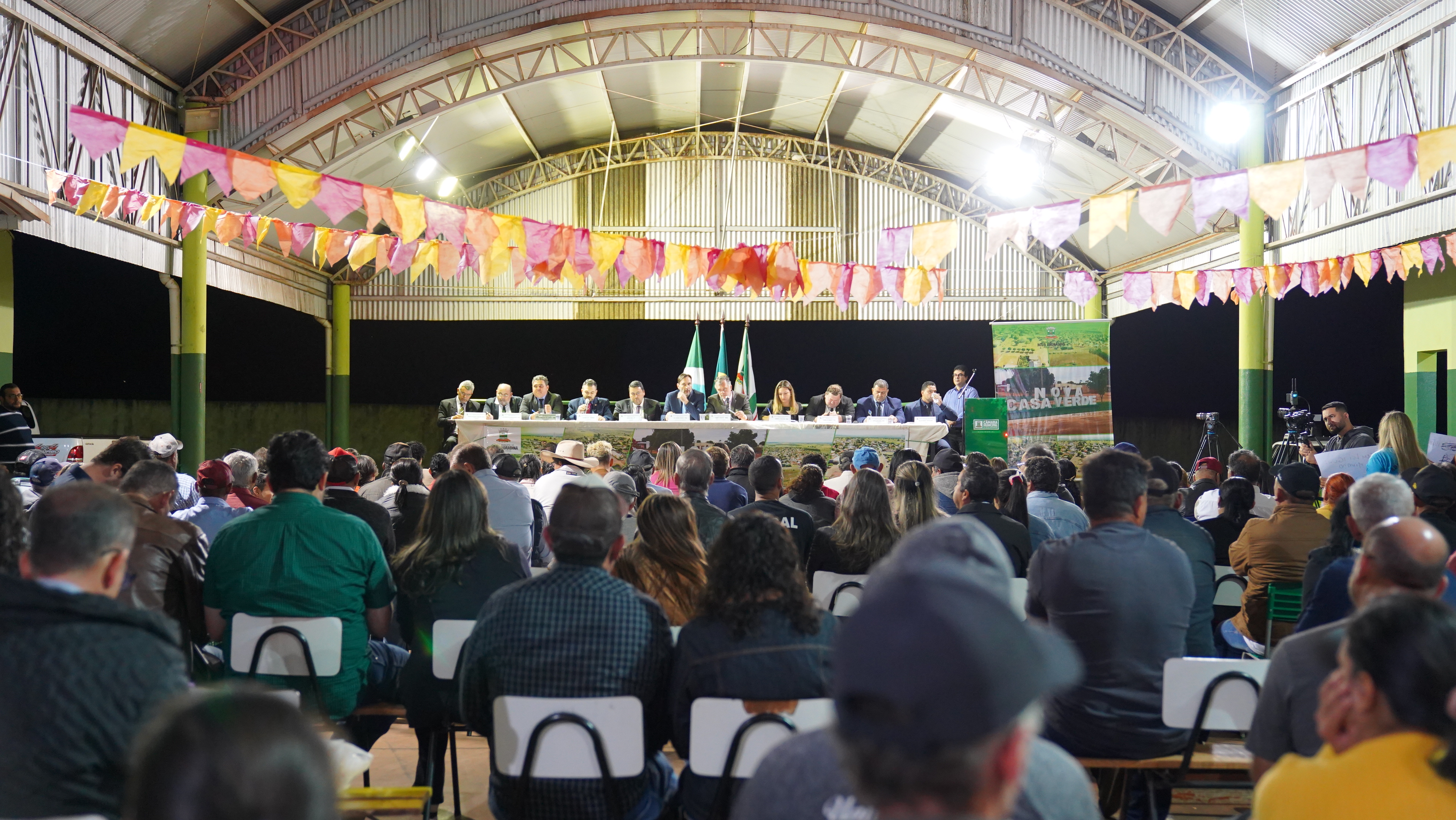 Sessão itinerante da Câmara em Nova Casa Verde reúne grande público e tem a presença inédita do executivo