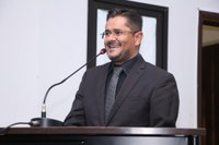 Substituição de refletores no Estádio Luiz Soares Andrade motiva indicação 