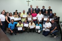 Trabalho de garis e motoristas é reconhecido pela Câmara de Nova Andradina