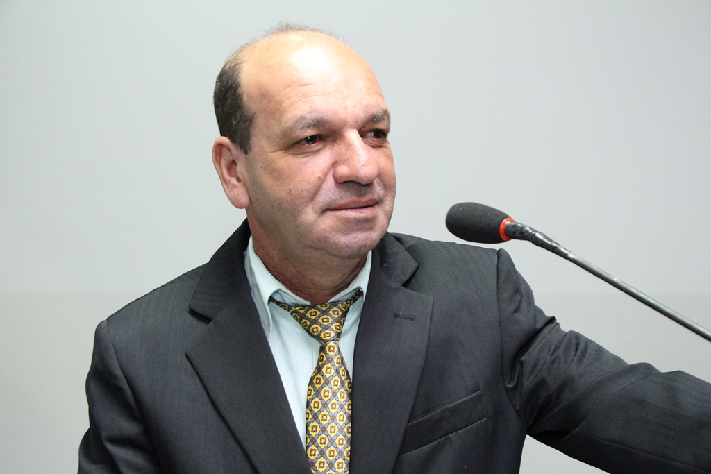 Valmirá do Pax concentra indicações na área de trânsito