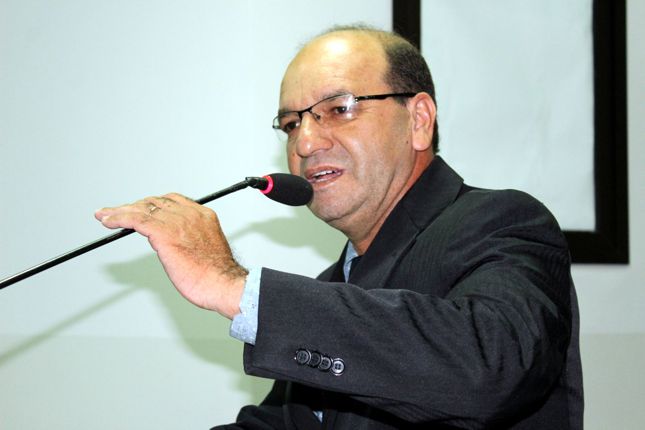 Valmirá do Pax reforça a necessidade de alteração no tempo de semáforo