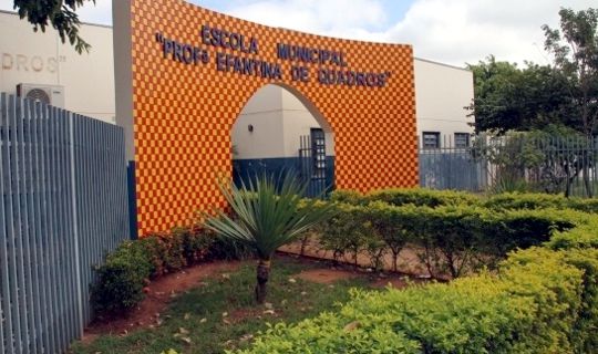 Valter propõe instalação de portão de acesso pela lateral da Escola Efantina de Quadros