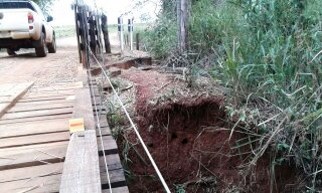Valter reivindica manutenção de ponte e estrada que dá acesso à fazendas 