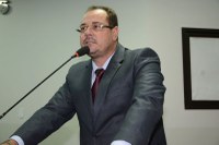 Vereador Marião cobra prolongamento de ruas em mão única