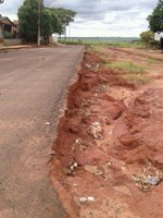 Vereador Marião pede providências para erosão às margens da Eurico Soares