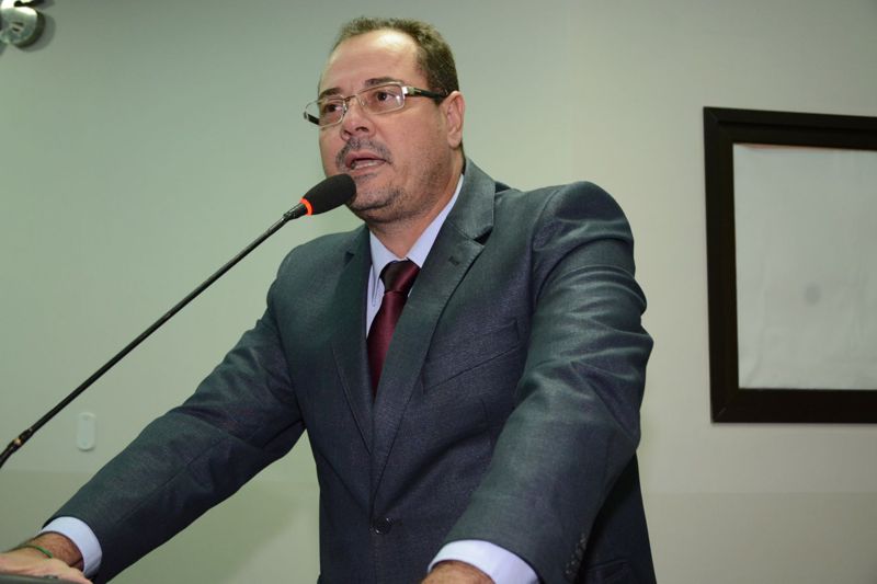 Vereador Marião prestará homenagem aos deficientes auditivos