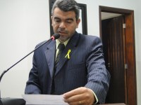 Vereador Quemuel reivindica melhorias em estrada