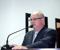 Vereador reivindica sinalização para garantir mais segurança no trânsito 