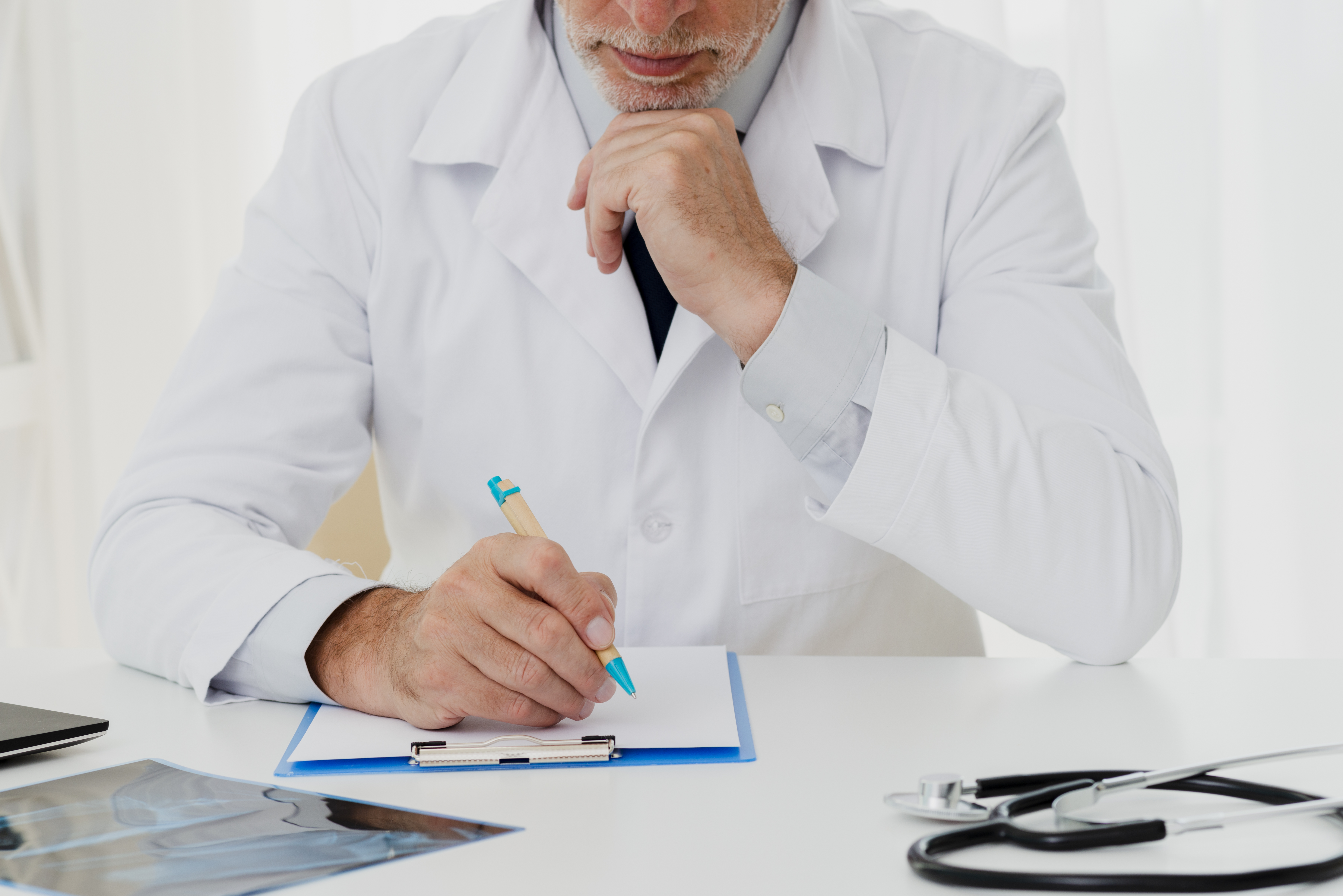 Vereadora propõe contratação de médico regulador para otimizar atendimentos na saúde