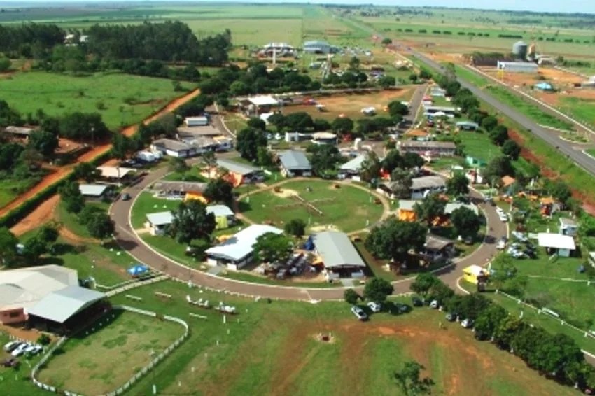 Vereadora propõe parceria para abertura do Parque de Exposições à prática de caminhada e ciclismo