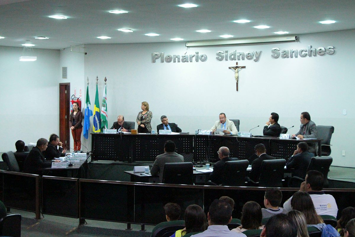 Vereadores cobram ações para melhorar trânsito e infraestrutura do município