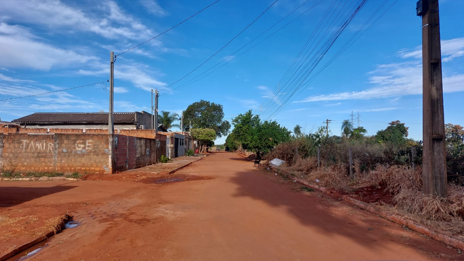 Vereadores cobram mutirões de limpeza para enfrentar acúmulo de entulho e sujeira em bairros de Nova Andradina